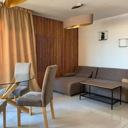 Schoene In Zentrum Von Appartement *